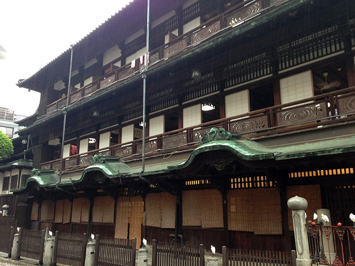 奥道後 壱湯の守（いちゆのもり）｜大露天風呂と大自然に癒される【愛媛旅行】