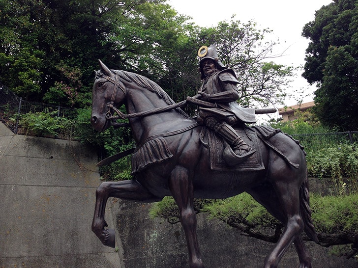 ロープウェイで松山城へ！愛媛旅行ではやっぱり訪れたい名所