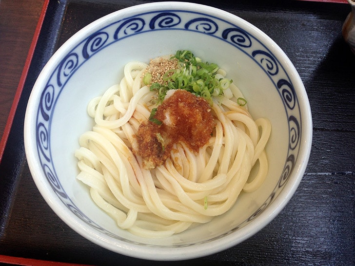 高松空港内「さぬき麺業」のうどんが空港でも納得の旨さ【香川旅行】