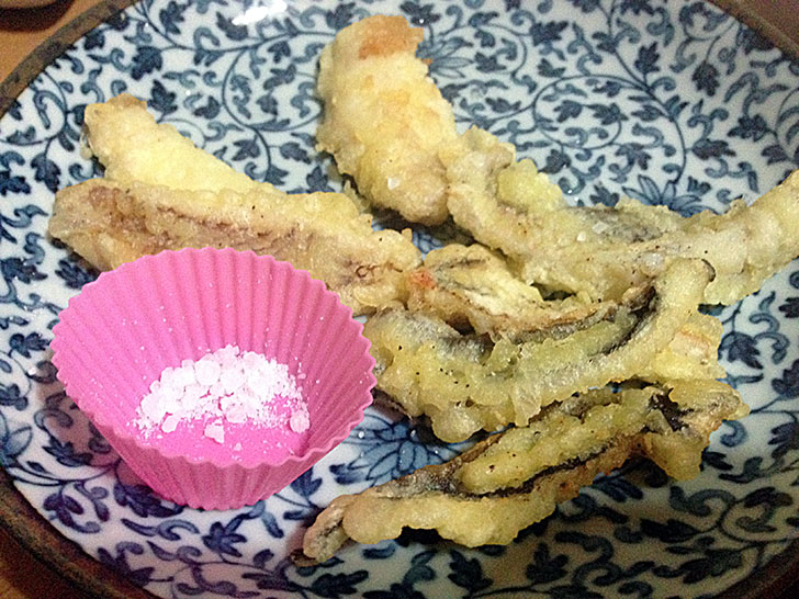 絶品!ギンポの天ぷら!メバル・カサゴ・ベラの刺身と共に食す 絶品!ギンポの天ぷら!メバル・カサゴ・ベラの刺身と共に食す