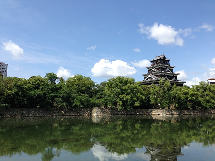 広島旅行では欠かせない広島城観光！お堀周辺の散歩もおすすめ
