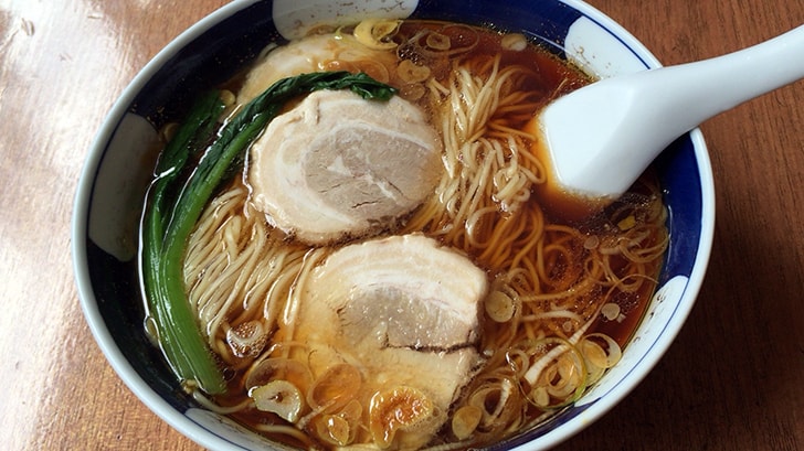 新小岩『支那麺 はしご』太肉麺と支那麺と絶品焼き餃子