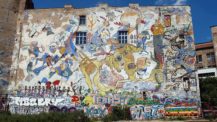 Tacheles（タヘレス） - ベルリンのアーティストが集まった廃墟