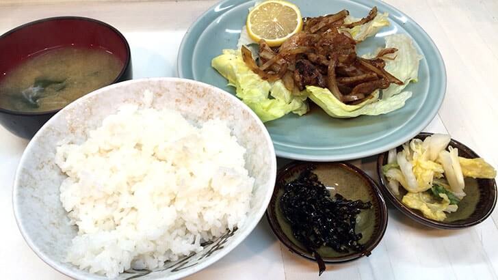 はやい！うまい！やすい！立石『与作』の豚ロースしょうが焼き定食