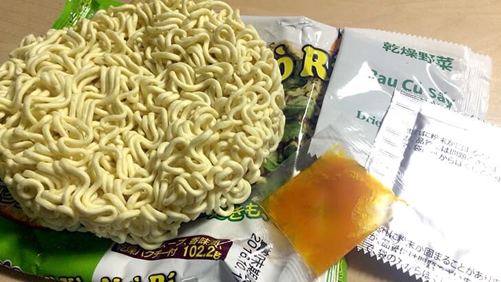 カルディでパクチー焼きそばを発見！追パクして食べてみた