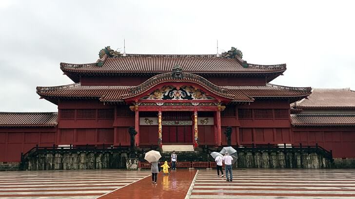 首里城巡り後に公園内の円鑑池にある弁財天堂へ【沖縄旅行】