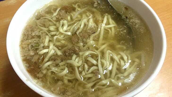 【台湾】ローカル感漂う大龍夜市で意麺など屋台飯を頬張る！