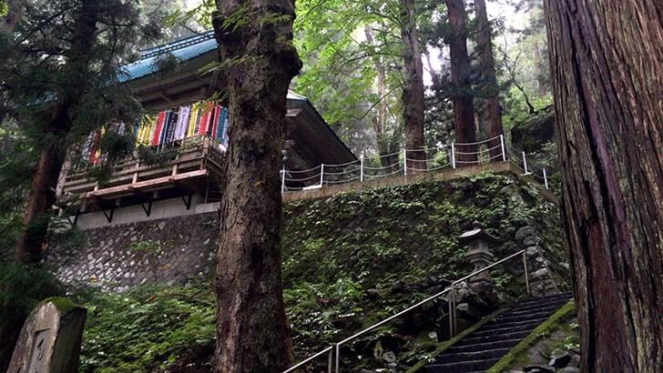 津南町「見玉不動尊」秋山郷の入口に佇む清水豊かな天台宗の寺